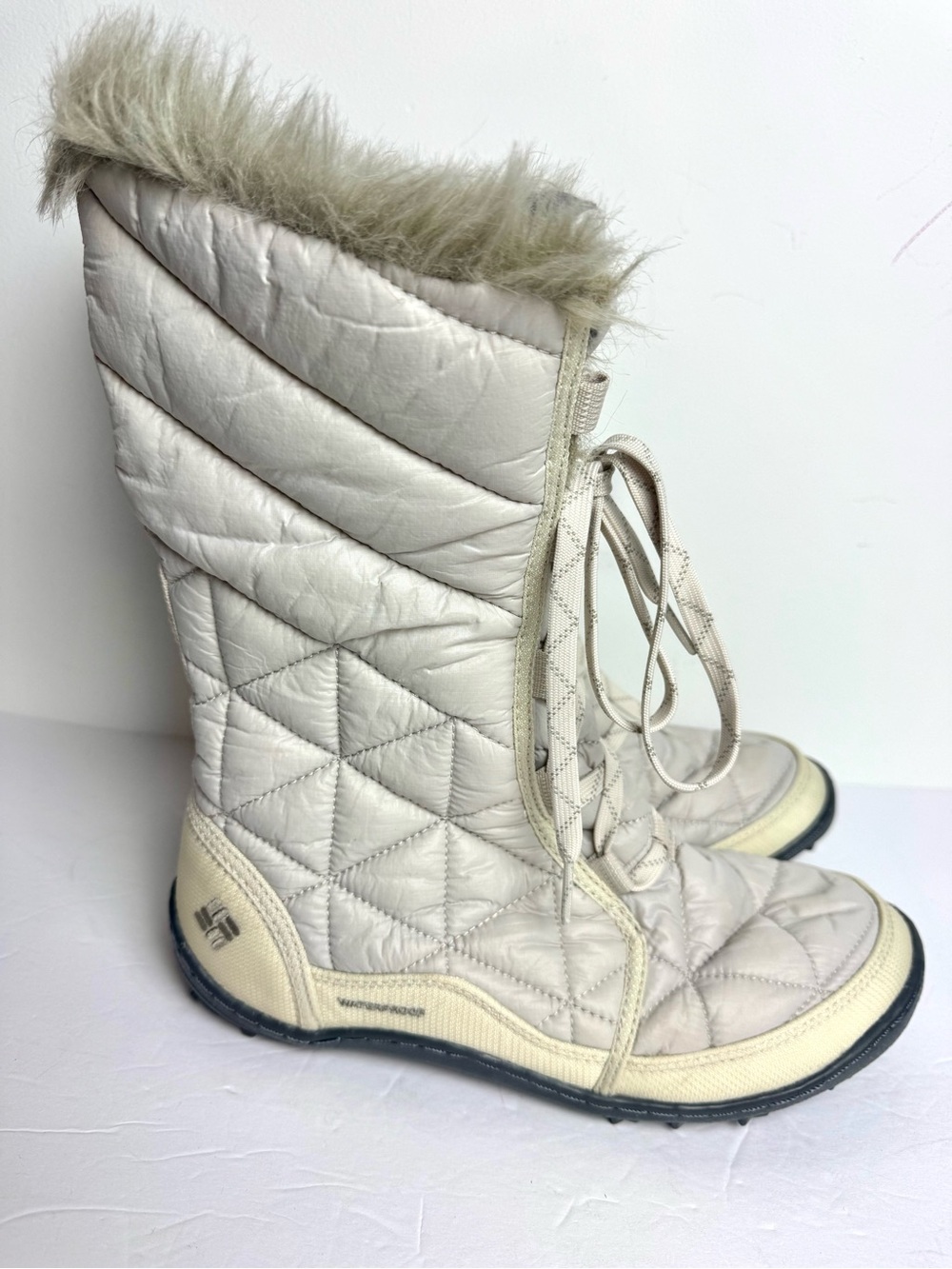 Columbia Powder Summit Quilted Snow Boots Beige and Faux Fur Sz 9 Women’s